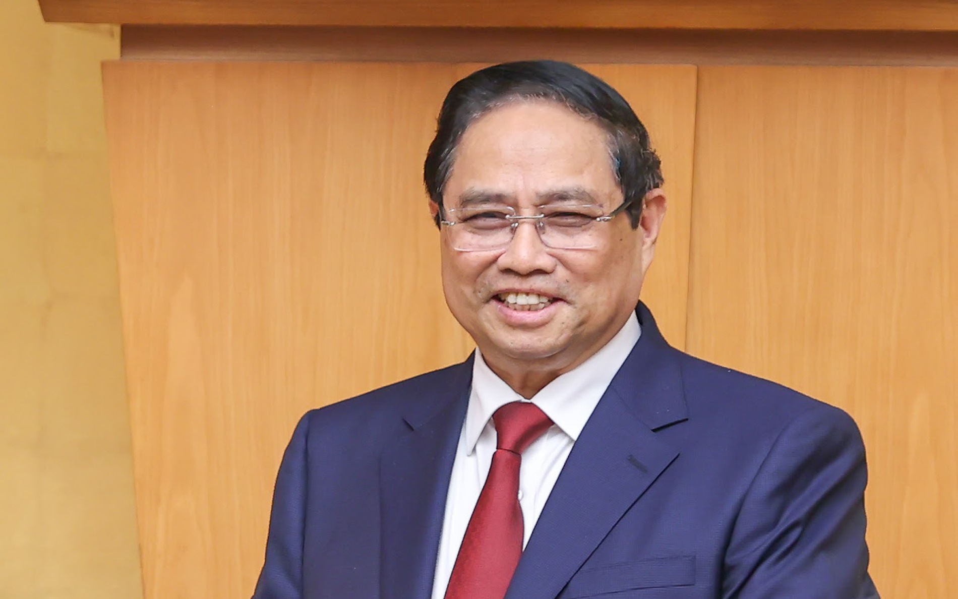 越南政府总理范明政发表署名文章 ： 《加速突破，下决心胜利实现越共十四大决议》