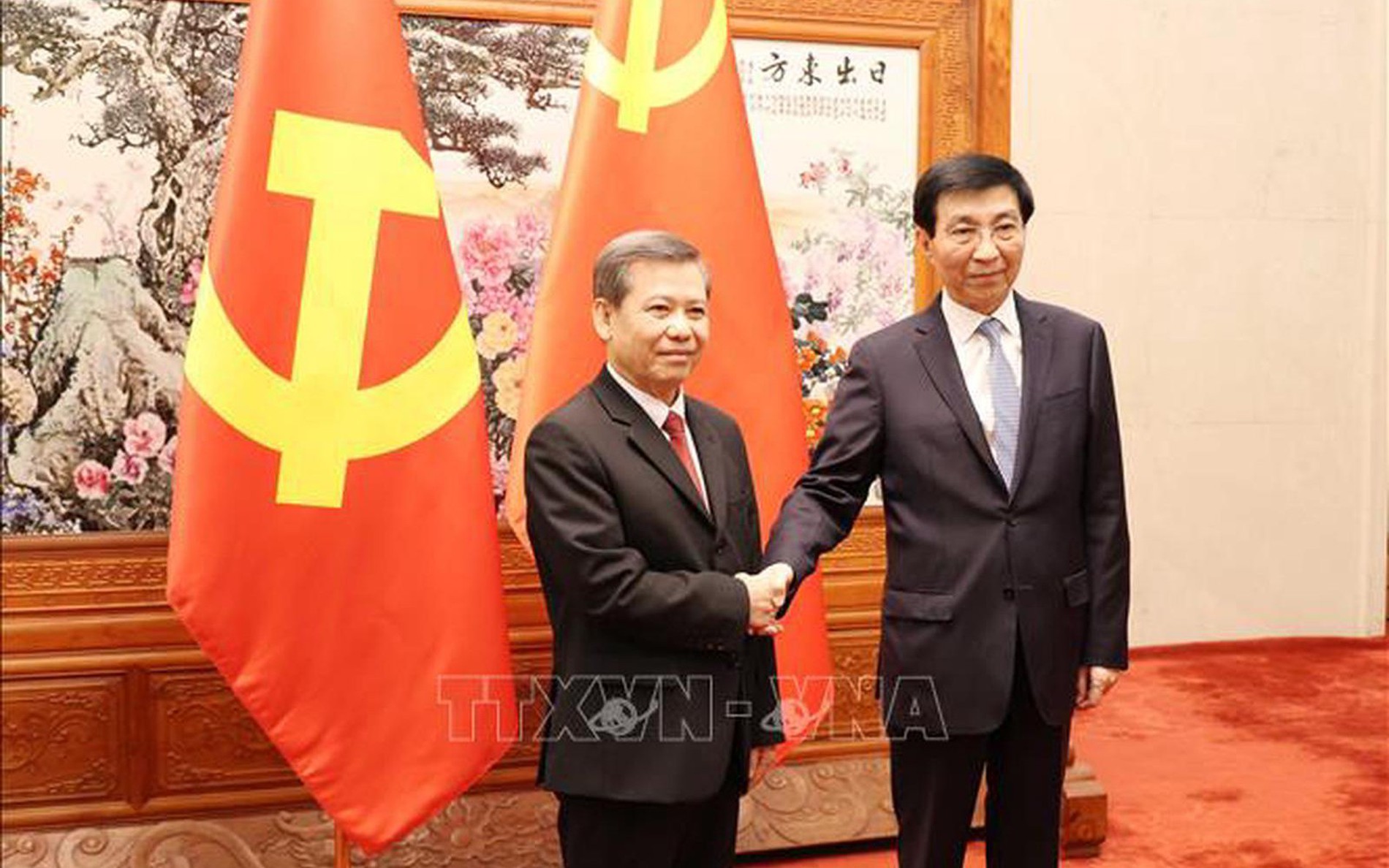 越南内政部长黎明智会见中国全国政协主席王沪宁