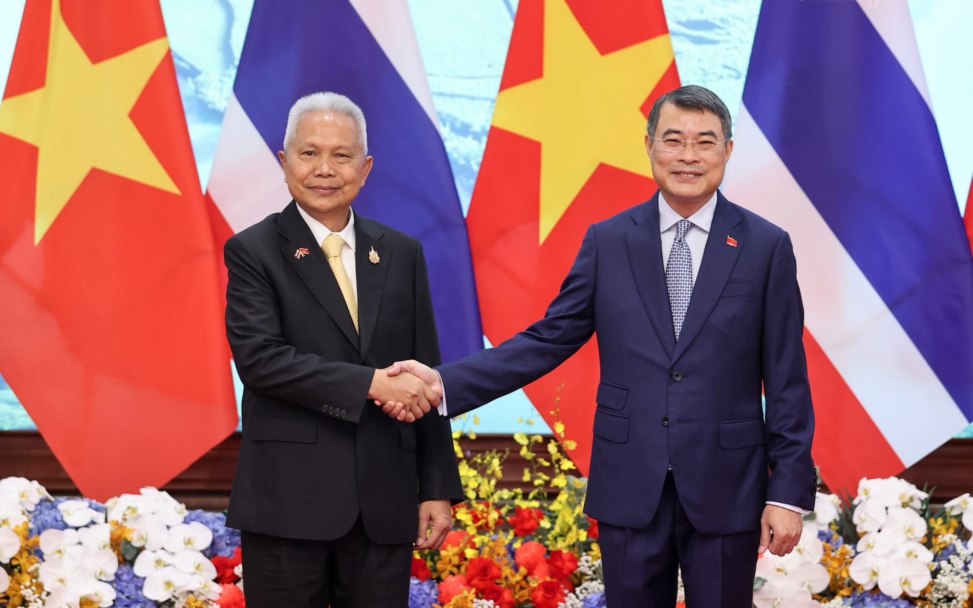 政府总理黎明兴会见泰王国国会主席苏蓬·扎拉姆