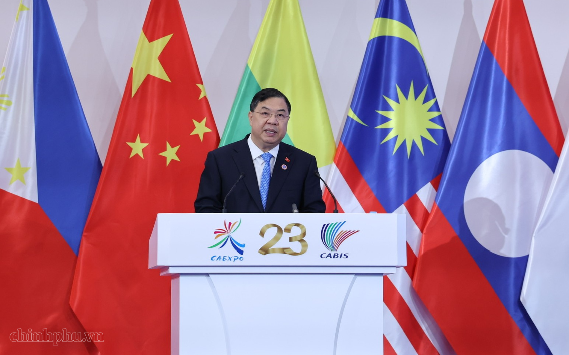 越南政府常务副总理范家肃出席第23届中国—东盟博览会和中国—东盟商务与投资峰会开幕式并发表演讲
