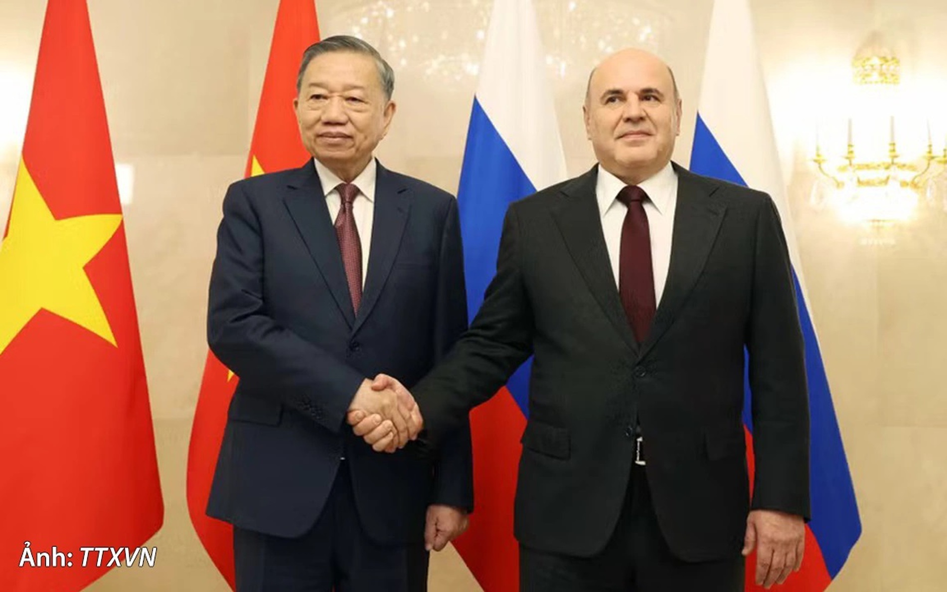 越共中央总书记、国家主席苏林会见俄罗斯总理米哈伊尔·米舒斯京