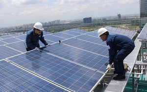 Nghiên cứu thông tin báo nêu về khó khăn của doanh nghiệp điện mặt trời mái nhà