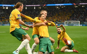 World Cup 2022: Australia sút thủng lưới đương kim vô địch thế giới