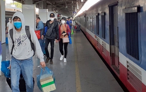 Thêm hơn 20 chuyến tàu đi Vinh, Đà Nẵng cao điểm Tết