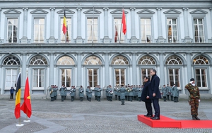 Chùm ảnh: Lễ đón chính thức Thủ tướng Phạm Minh Chính thăm Vương quốc Bỉ