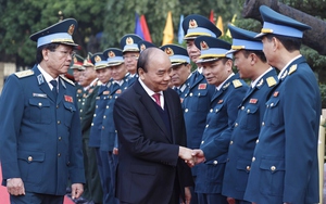 Chủ tịch nước dự Gặp mặt kỷ niệm 50 năm Chiến thắng 'Hà Nội - Điện Biên Phủ trên không'