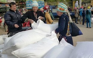 Hỗ trợ gạo cho 2 tỉnh trong thời gian giáp hạt