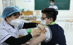 Các địa phương cần đẩy nhanh tiến độ tiêm chủng vaccine COVID-19