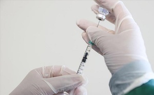 Đại dịch COVID-19 chưa kết thúc, vaccine vẫn là 'vũ khí chiến lược'