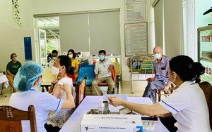 Đà Nẵng tích cực vận động người dân tiêm vaccine phòng COVID-19 