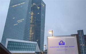 Ngân hàng Trung ương châu Âu: Lần đầu tiên tăng lãi suất sau hơn 10 năm