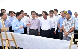 Phó Thủ tướng Lê Văn Thành kiểm tra hướng tuyến dự án cao tốc mới phía nam