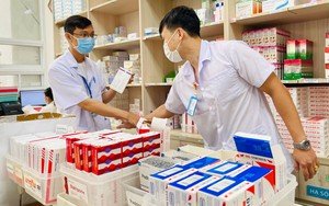 Thủ tướng yêu cầu bảo đảm thuốc, trang thiết bị y tế để phục vụ công tác khám bệnh, chữa bệnh