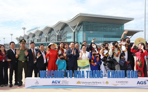 Khánh Hòa đón 2 đoàn khách quốc tế 'xông đất' ngày đầu năm