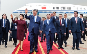 Thủ tướng Phạm Minh Chính đón Tổng Bí thư, Chủ tịch nước Trung Quốc Tập Cận Bình