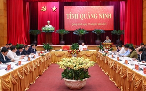 Thủ tướng Phạm Minh Chính làm việc với Ban Thường vụ Tỉnh ủy Quảng Ninh