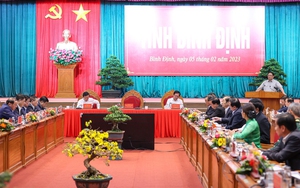 Thủ tướng Chính phủ làm việc với Ban Thường vụ Tỉnh ủy Bình Định