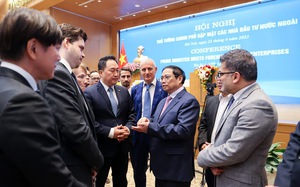 Thủ tướng Chính phủ Phạm Minh Chính chủ trì Hội nghị gặp mặt các nhà đầu tư nước ngoài