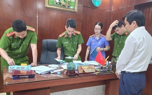 Đà Nẵng: Khai trừ đảng, tạm giam Chủ tịch UBND quận Cẩm Lệ về tội nhận hối lộ