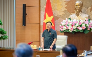 Chủ tịch Quốc hội Vương Đình Huệ: Cà Mau phát triển kinh tế đi đôi với chăm lo an sinh xã hội