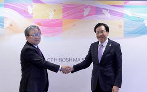 Bộ trưởng, Chủ nhiệm VPCP Trần Văn Sơn gặp Trợ lý Thủ tướng Nhật Bản