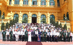 Chủ tịch nước gặp mặt đại biểu người có công tỉnh Vĩnh Long