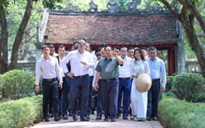 Thủ tướng Phạm Minh Chính và Thủ tướng Luxembourg thăm Văn Miếu-Quốc Tử Giám, Bảo tàng Mỹ thuật Việt Nam