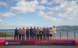 Hội nghị Cấp cao ASEAN 42: Thảo luận nhiều nội dung về tiến trình xây dựng Cộng đồng ASEAN
