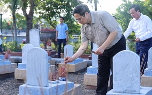 Thủ tướng Phạm Minh Chính dâng hương tưởng nhớ các anh hùng liệt sĩ, tri ân các gia đình chính sách