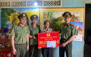 Công an tỉnh Bắc Giang hỗ trợ gia đình liệt sĩ CAND, người dân bị tấn công tại tỉnh Đắk Lắk