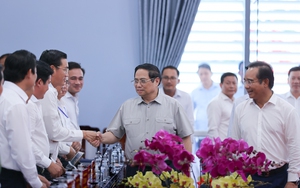 Thủ tướng Phạm Minh Chính làm việc với Ban Thường vụ Tỉnh ủy Long An