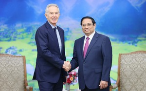 Thủ tướng tiếp Chủ tịch điều hành Viện Tony Blair vì sự thay đổi toàn cầu