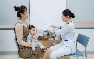 Hơn 185.000 liều vaccine 5 trong 1vừa về tới Việt Nam