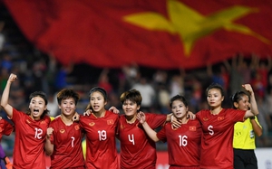 Tự hào khi Quốc kỳ Việt Nam tung bay tại Giải vô địch Bóng đá thế giới