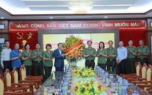 Phó Thủ tướng Trần Hồng Hà thăm, chúc mừng Bộ Tư lệnh Cảnh vệ