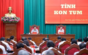Thủ tướng làm việc với Ban Thường vụ Tỉnh ủy Kon Tum