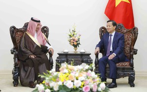 Phó Thủ tướng Lê Minh Khái tiếp Bộ trưởng Bộ Du lịch Saudi Arabia