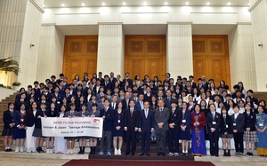 Phó Thủ tướng Trần Lưu Quang chia sẻ vốn sống với học sinh Việt Nam, Nhật Bản