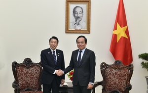 Phó Thủ tướng Trần Lưu Quang tiếp Thống đốc tỉnh Fukuoka