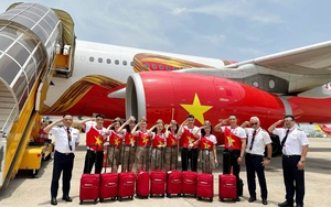 Những chuyến bay Vietjet rực rỡ cờ đỏ sao vàng