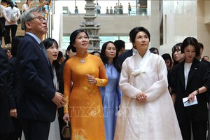 Phu nhân Ngô Phương Ly thăm Bảo tàng Quốc gia Hàn Quốc