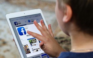 Trẻ em dưới 16 tuổi sử dụng mạng xã hội-Bài toán ‘cấm’ hay ‘quản trị’