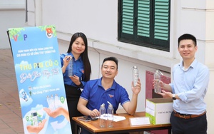 Đoàn viên, thanh niên Cổng TTĐT Chính phủ chung tay bảo vệ môi trường