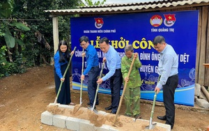 Đoàn Thanh niên Chính phủ tri ân các gia đình có công cách mạng