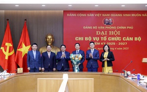 Nâng cao tinh thần trách nhiệm, làm việc tận tụy, khoa học và gương mẫu