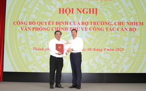 Trao Quyết định bổ nhiệm lãnh đạo Hội trường Thống Nhất và Cục Quản trị - Tài vụ