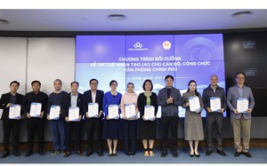 Bế giảng khóa bồi dưỡng Trí tuệ nhân tạo (AI) cho cán bộ, công chức Văn phòng Chính phủ