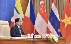 范明正总理开始出席东盟峰会系列活动