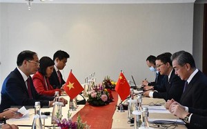 越南外交部长裴青山会见中共中央外事工作委员会办公室主任王毅