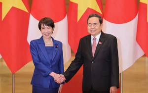 越南国会主席陈青敏会见日本首相高市早苗